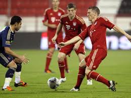 Wir trauern um 74 ermordete fussballfans! Testspiel Fc Bayern Besiegt Kairo 2 1 Haz Hannoversche Allgemeine