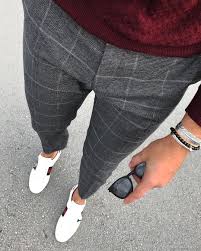 Is gray paint going out of style 2019 homme et femme en. Parfait Gentleman Men S Fashion Blog Mens Pants Fashion Mens Fashion Casual Mens Winter Fashion