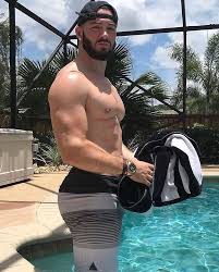 In the most ambitious dating experiment ever attempted, a group of gorgeous single women and guys are put through an extensive and scientific matchmaking process to find their perfect match. Andrew Couture On Twitter Summer 2021 About To Be It