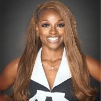 Alexis Vickery's Instagram, Twitter & Facebook