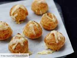 Recette Gougeres Au Fromage Faciles Ingredients 8 Personnes 325 G De Farine 185 G De Beurre 50 G De Gru Gougere Fromage Recette Gougere Recette Chouchou