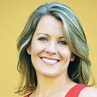 Amanda Abell's Instagram, Twitter & Facebook