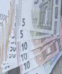 Von unserer langjährigen kooperation profitieren sie durch günstige zinsen und eine lückenlose kreditbeantragung. Dsl Bank Kredit Jetzt Aktuelle Top Zinsen Und Konditonen Sichern