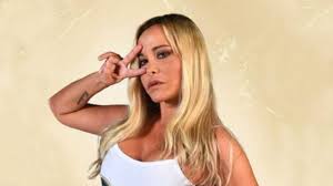 She was born in rome, italy. Vera Gemma In Star Agenzia Star Agenzia