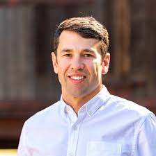 Amazon.co.uk: Adam Lashinsky: books, biography, latest update