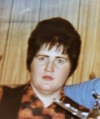 Sandra Trottier's Instagram, Twitter & Facebook