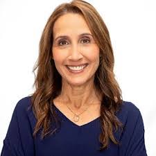 Nicole Schuett's Instagram, Twitter & Facebook