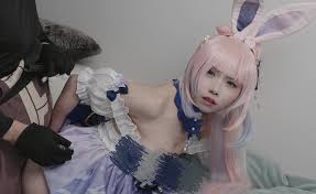 cosplay][视频] 原神草莓羽衣兔女郎珊瑚宫心海正戏- ACG Fun资源站-ACG Fun资源站