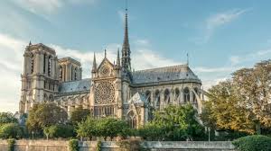 Autoritățile din hexagon au anunțat la operaționea de salvare au luat parte peste 500 de pompieri. Catedrala Notre Dame De Paris Privind Cu SperanÈ›Äƒ Spre Viitor Blog Calator