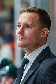 Connor Jones (ice hockey)