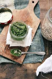 Cotes De Blettes Au Pesto De Feuilles De Blettes Blette Recette Pesto Recettes De Cuisine
