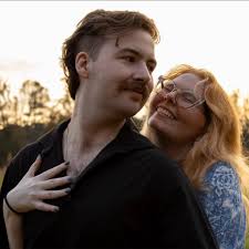 Good morning DES family. Our hearts are heavy today as we share the recent  passing one of our own. Our long time media specialist, Mrs. Terrie  Gribanow, passed away last evening after