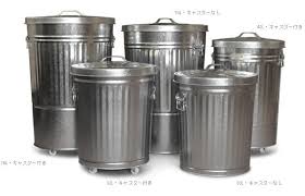 楽天市場 トタン バケツ 42l ふた付き ダストボックス ゴミ箱 ごみ箱 大容量 日本製 42リットル 大型 シルバー 金属製 国産 ペットフード入れ ドッグフード入れ キャットフード入れ 保存 ストッカー 送料無料 家具と雑貨 bigmories トタン ゴミ箱 インテリア ゴミ箱