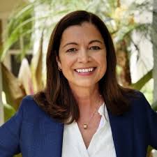 This week a team of nearly 50 John Deere Fighting Illini alumni set up shop  at three locations at the University of Illinois Urbana-Champaign campus  for John Deere Day. This is a