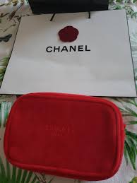 chanel red velvet makeup pouch
