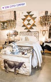Explore more like junk gypsies room makeovers. Pin On Casa Inspo