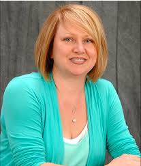 Licensed hairdressers needed for booth rental or commission