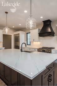 Contrasting Kitchen Island In 2020 Contrasting Kitchen Island Modern Farmhouse Kitchens Modern Kitchen Design