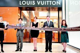 lv 展示店 google 搜尋 louis vuitton louis baseball cards