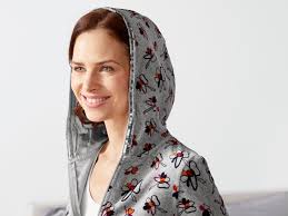 Ensemble détente en velours femme , le prix 14.99 €. Ensemble Detente En Velours Femme Sante Fan De Lidl Fr
