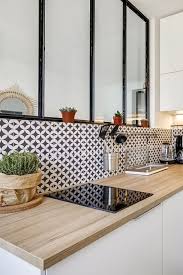 20 Cuisines Reperees Sur Pinterest Parfaites Pour De Petits Appartements Modern Kitchen Design Home Kitchens Interior Design Kitchen