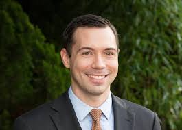 Richard Groover's Instagram, Twitter & Facebook