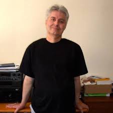 Έφυγε χτυπημένος από κορονοϊό ενώ ταλαιπωρείτο από . Mpamphs Argyrioy H Koinwnia 8a Htan Kalyterh An Leitoyrgoyse San Moysiko Sygkrothma Viewtag Gr