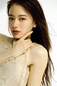 アイドル・女子アナ画像☆吟じます 山本舞香、透け衣装でパンティーが丸見えになってるイヤらしいカラダ