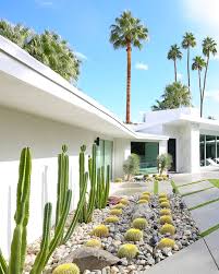 Where To Stay In Palm Springs For Modernism Week Modern Landscape Design Modern Landscaping Mid Century Landscaping