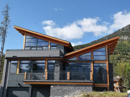 Butterfly roofs, the soaring architectural elements often seen in palm springs, have a fascinating past. Butterfly Roof Floor Plan Sample Passive Butterfly Eme Design Yahdi Dion