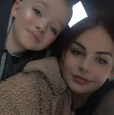 Hair dye out of carpet please ??? My mums gonna kill me😂😭xx