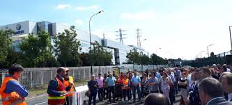 Stupeur Et Colere A Alfortville Ou Sanofi Veut Fermer Son Site 94 Citoyens