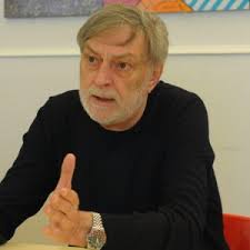 Rai3 sta trasmettendo, in queste settimane, in un orario improbabile, alle 11.15, il telefilm inglese doc martin. Gino Strada Qui I Sopravvissuti All Ebola Hanno Donato Il Sangue Per Lui La Repubblica