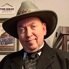 Ronald Kelly's Instagram, Twitter & Facebook