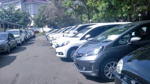 Di sini, kamu bisa menemukan puluhan penjual keripik welut (belut) yang renyah dan lezat. Daftar Harga Mobil Bekas Juni 2020 Makin Menarik Dengan Harga Mulai Rp 60 Jutaan Tribun Solo