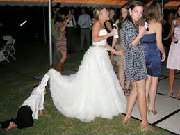 Funny images funny pictures funny pics funny photoshop funny animals projects to try places to visit hilarious in this moment. 26 Absolutely Disastrous Wedding Photos Wtf Gallery