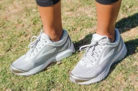 The Best Running Shoes For Women Reviews By Wirecutter