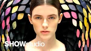 Highly Commended: IRIDESCENCE || Color & Shape-Changing Emotive Collar