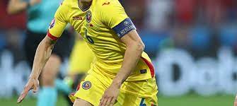 România va juca azi cu insulele feroe, în al doilea meci din preliminariile euro 2020. Romania Feroe Live 21 45 Pro Tv Romania Are Un Nou Capitan Cui I A Dat Contra Banderola Pentru Meciul Cu Insulele Feroe Dupa Ce L A Scos Pe Sapunaru Din Echipa Sport Ro
