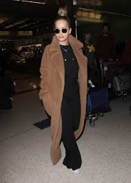 It's made from soft camel hair with a plush celebrities including meghan markle, kim kardashian, jennifer lopez and many more seem to think so! Max Mara S Ultra Cozy Celebrity Approved Fall Coat Vogue