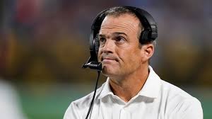 Beamer Break: South Carolina football coach injures his foot in a  frustrated, postgame kick