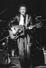 Site includes gordon lightfoot's cds and dvds, biography, latest tour schedule with presale information whenever possible, song lyrics and more. Gordon Lightfoot The Canadian Encyclopedia