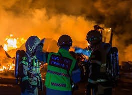 Vid 21.30 på tisdagskvällen larmades räddningstjänsten till en brand i en lägenhet på norrby i borås. Storbrand Pa Willys I Boras Dagligvaruhandeln Senaste Nyheterna