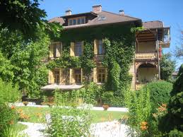 Die unterkünfte werden ausführlich mit beschreibungen und bildern vorgestellt. Ferienwohnung In Der Villa Martiny Seeboden Frau Nina Martiny