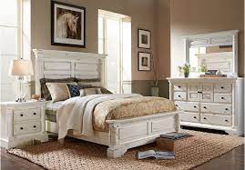 Claymore Park Off White 5 Pc King Panel Bedroom Bedroom Sets Light Wood Master Bedroom Furniture White Bedroom Set Distressed White Bedroom Furniture