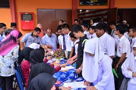 Kami mengirim paket logo kolej vokasional melalui berbagai ekspedisi, misalnya jne, jnt, pos, dll. Kvkajang Kolej Vokasional Kajang