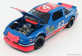 Rpac racing, llc, dba richard petty motorsports (rpm) is an american professional stock car racing team that currently competes in the nascar cup series. Ertl 07461 Masstab 1 18 Pontiac Firebird Trans Am Nascar N 43 Stp Grand Prix 1988 Richard Petty Light Blue Orange