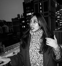 Consider this as my tribute to this year's nyfw- Midtown Manhattan balcony  edition! ;) 📸 Togged up by my partner in crime @_dissid ✨❤️