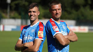 Der fcb und sein ausrüster wollen mit dem ganz speziellen trikot ein zeichen gegen rassismus und für vielfalt setzen. Opa Der Holstein Blog Holstein Kiel Prasentiert Das Neue Trikot Sportbuzzer De