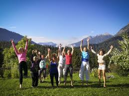 Es ist ein super schönen und ruhigen ort, am hang von pokhara. Ausblicke Und Ruckblicke Yoga Mit Inka